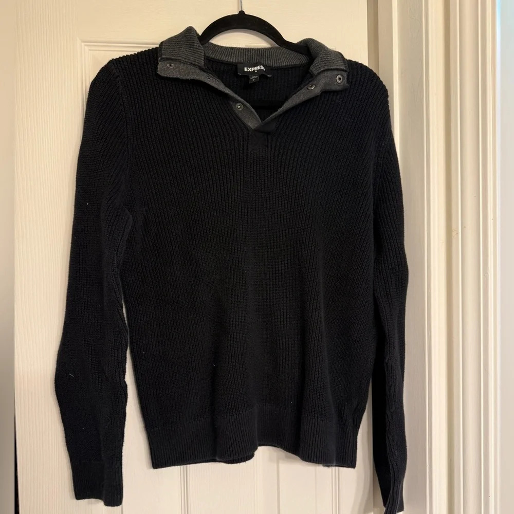 Express Men’s Black Sweater Size L